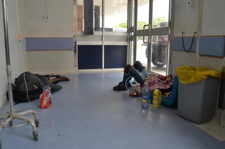 Patients Lie On The Floor At Uitenhage Hospital GroundUp Patients Lie On The Floor At Uitenhage Hospital GroundUp